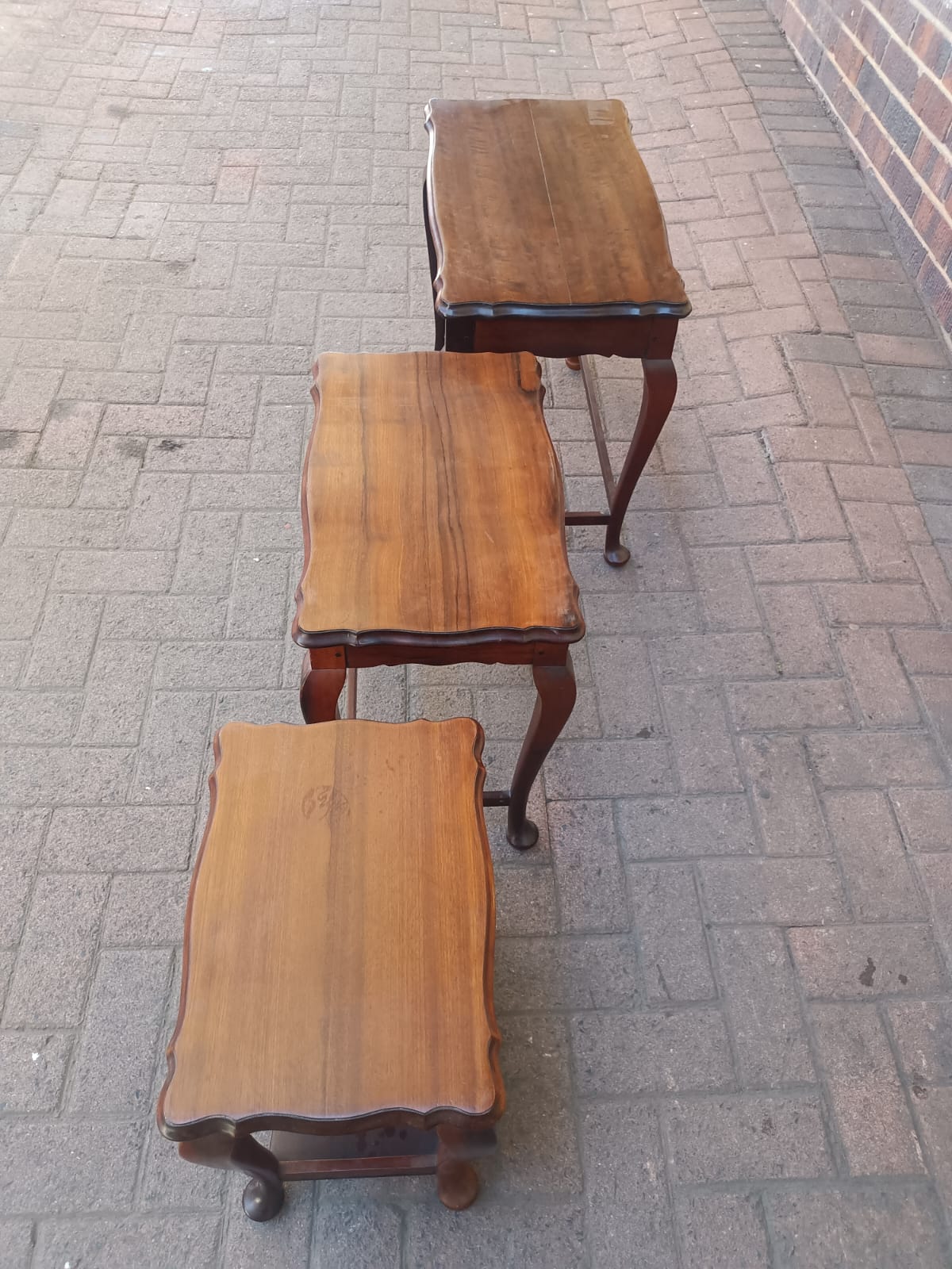 Antique Queen Anne style Nesting Tables